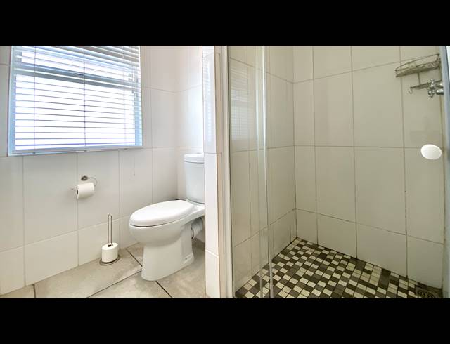 2 BEDROOM APARTMENT FOR SALE IN ELANDS BAY